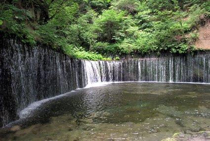 重庆市彭水苗族土家族自治县发布道路结冰黄色预警